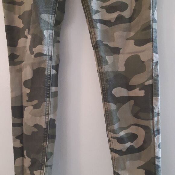G 21 Camouflage Mid Rise Skinny Pants size M - Picture 2 of 10